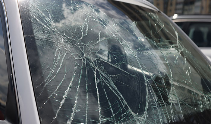When Should I Be Concerned About Windshield Damage? Input From the Professionals