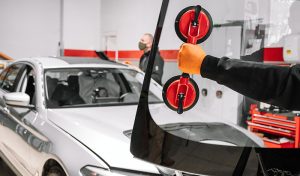 Your Total Guide to Understanding Mobile Auto Glass Replacement
